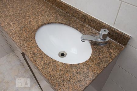 Casa para alugar com 163m², 2 quartos e 1 vagaDetalhe banheiro