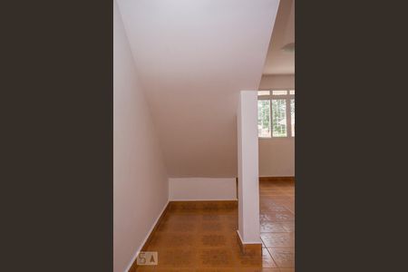 Sala 1 de casa para alugar com 2 quartos, 163m² em Vila Ipojuca, São Paulo