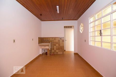 Casa para alugar com 163m², 2 quartos e 1 vagaArea Serviço / Edícula