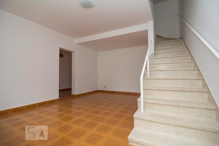 Sala 1 de casa para alugar com 2 quartos, 163m² em Vila Ipojuca, São Paulo