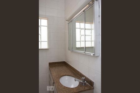 Casa para alugar com 163m², 2 quartos e 1 vagaBanheiro