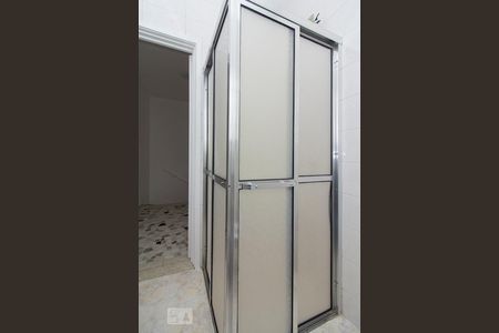 Casa para alugar com 163m², 2 quartos e 1 vagaDetalhe banheiro