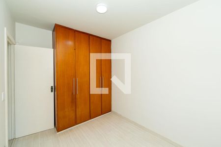 Quarto 2 de apartamento para alugar com 3 quartos, 60m² em Estoril, Belo Horizonte