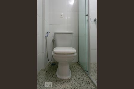 Banheiro da Suíte de apartamento à venda com 2 quartos, 51m² em Savassi, Belo Horizonte