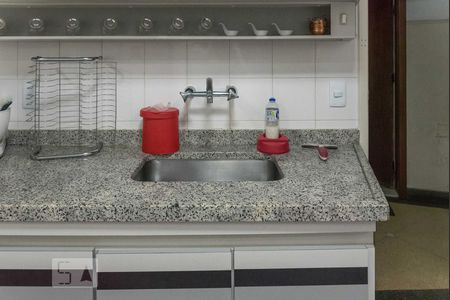 Apartamento à venda com 90m², 2 quartos e sem vaga Apartamento à venda com 90m², 2 quartos e sem vagaCozinha - Pia