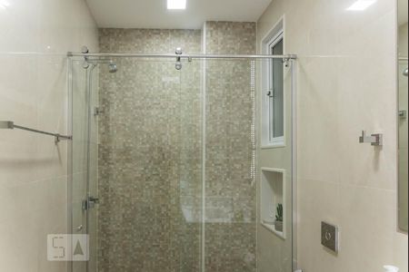 Apartamento à venda com 90m², 2 quartos e sem vaga Apartamento à venda com 90m², 2 quartos e sem vagaBanheiro social