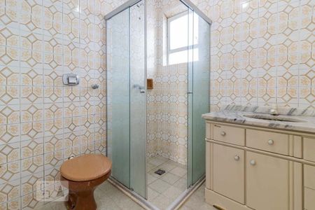 Banheiro de apartamento para alugar com 1 quarto, 1m² em Santana, Porto Alegre