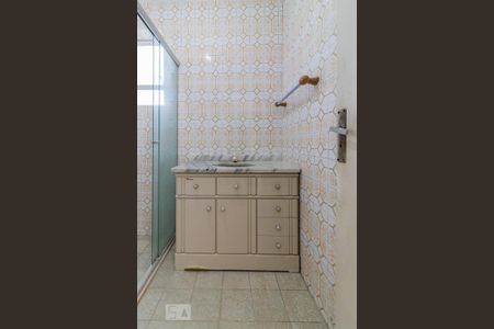 Banheiro de apartamento para alugar com 1 quarto, 1m² em Santana, Porto Alegre