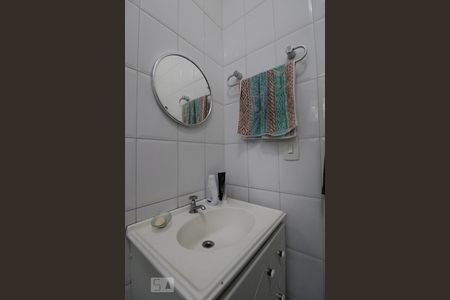 Casa à venda com 263m², 4 quartos e 3 vagas Casa à venda com 263m², 4 quartos e 3 vagasÁrea de Serviço