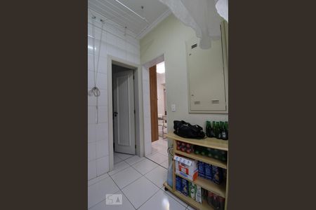 Casa à venda com 263m², 4 quartos e 3 vagas Casa à venda com 263m², 4 quartos e 3 vagasÁrea de Serviço