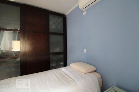 Casa à venda com 263m², 4 quartos e 3 vagas Casa à venda com 263m², 4 quartos e 3 vagasSuíte 1