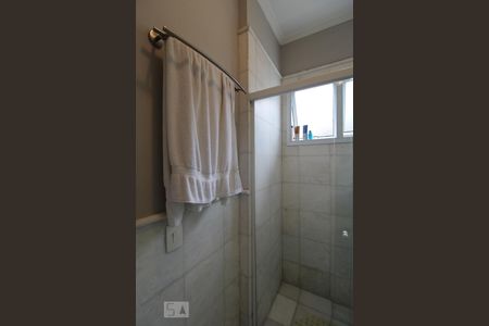 Casa à venda com 263m², 4 quartos e 3 vagas Casa à venda com 263m², 4 quartos e 3 vagasBanheiro da Suíte 1