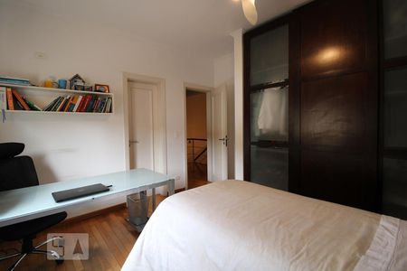 Casa à venda com 263m², 4 quartos e 3 vagas Casa à venda com 263m², 4 quartos e 3 vagasSuíte 1