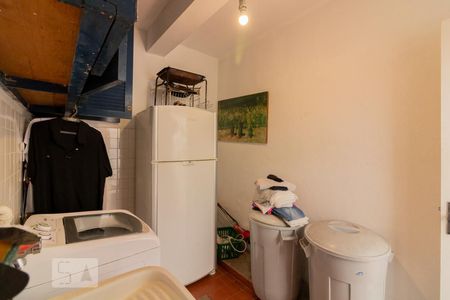 Casa à venda com 220m², 3 quartos e 3 vagas Casa à venda com 220m², 3 quartos e 3 vagasÁrea de Serviço