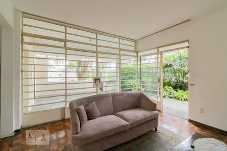 Sala de casa à venda com 3 quartos, 220m² em Planalto Paulista, São Paulo