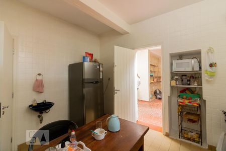 Casa à venda com 220m², 3 quartos e 3 vagas Casa à venda com 220m², 3 quartos e 3 vagasCozinha