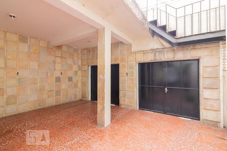 Casa à venda com 220m², 3 quartos e 3 vagas Casa à venda com 220m², 3 quartos e 3 vagasGaragem