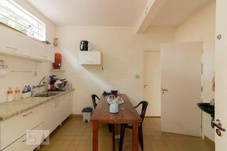 Casa à venda com 220m², 3 quartos e 3 vagas Casa à venda com 220m², 3 quartos e 3 vagasCozinha