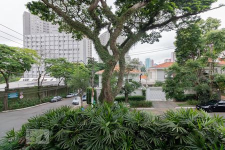 Casa à venda com 220m², 3 quartos e 3 vagas Casa à venda com 220m², 3 quartos e 3 vagasVista Quarto 2