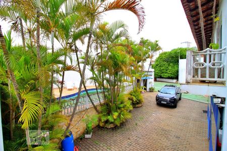 Casa para alugar com 400m², 4 quartos e 30 vagasVista 