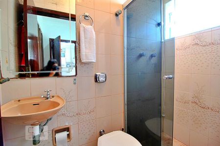 Casa para alugar com 400m², 4 quartos e 30 vagasBanheiro de Serviço