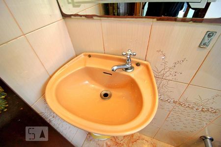 Casa para alugar com 400m², 4 quartos e 30 vagasBanheiro de Serviço