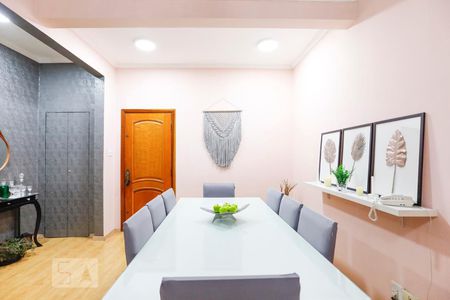 Apartamento à venda com 90m², 2 quartos e sem vagaSala