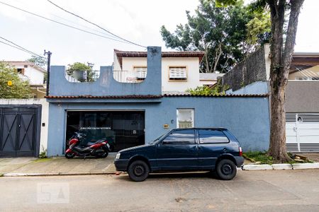 Casa para alugar com 380m², 4 quartos e 2 vagas Casa para alugar com 380m², 4 quartos e 2 vagasFachada
