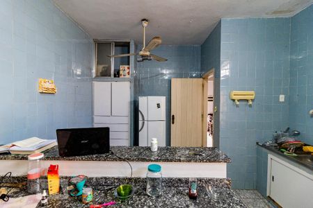 Casa para alugar com 380m², 4 quartos e 2 vagas Casa para alugar com 380m², 4 quartos e 2 vagasCozinha