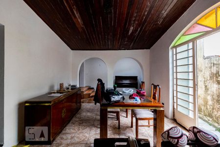 Casa para alugar com 380m², 4 quartos e 2 vagas Casa para alugar com 380m², 4 quartos e 2 vagasSala de Jantar