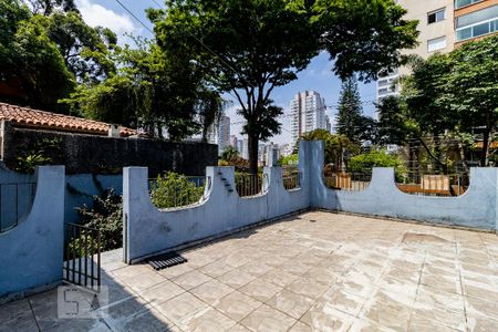 Casa para alugar com 380m², 4 quartos e 2 vagas Casa para alugar com 380m², 4 quartos e 2 vagasÁrea Externa