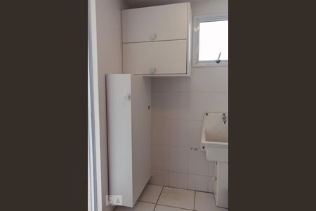 Apartamento para alugar com 75m², 3 quartos e 1 vagaÁrea de Serviço