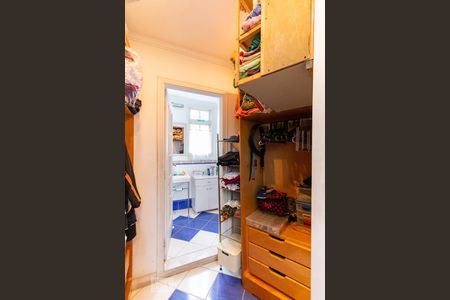 Casa à venda com 134m², 2 quartos e 2 vagasSuíte