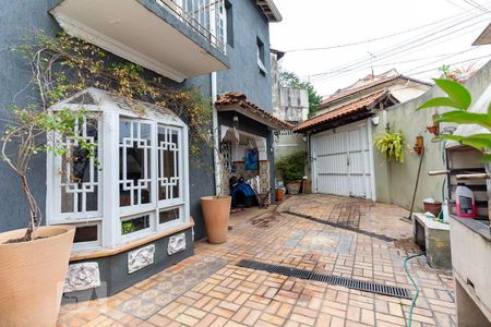 Casa à venda com 134m², 2 quartos e 2 vagasGaragem