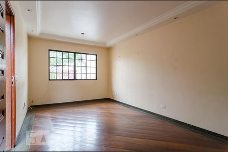 Sala de casa para alugar com 3 quartos, 125m² em Jardim Oriental, São Paulo