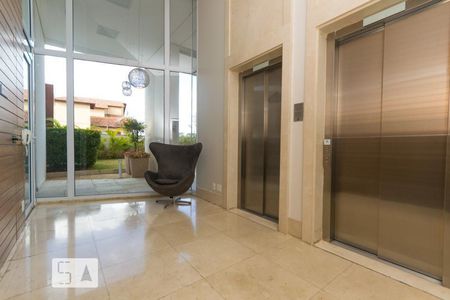 Studio para alugar com 45m², 1 quarto e 1 vaga Studio para alugar com 45m², 1 quarto e 1 vagaHall de Entrada