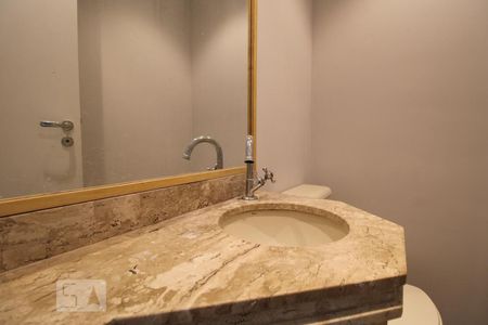 Lavabo de apartamento para alugar com 3 quartos, 93m² em Chácara Santo Antônio (zona Sul), São Paulo