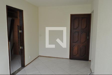 Sala de apartamento para alugar com 2 quartos, 45m² em Todos Os Santos, Rio de Janeiro
