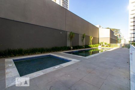 Studio para alugar com 19m², 1 quarto e sem vaga Studio para alugar com 19m², 1 quarto e sem vagaÁrea comum - Piscina