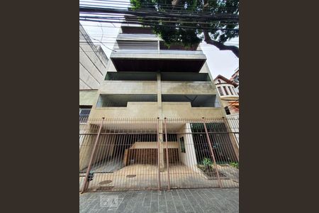 Apartamento para alugar com 85m², 2 quartos e 1 vaga Apartamento para alugar com 85m², 2 quartos e 1 vagaFachada