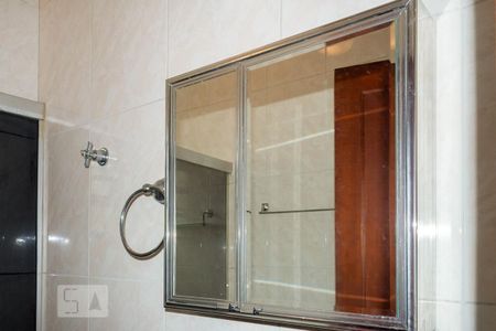 Casa à venda com 130m², 2 quartos e 1 vagaBanheiro