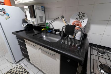 Apartamento à venda com 50m², 2 quartos e 1 vaga Apartamento à venda com 50m², 2 quartos e 1 vagaCozinha - Pia