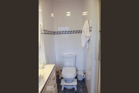 Apartamento à venda com 92m², 3 quartos e 2 vagas Apartamento à venda com 92m², 3 quartos e 2 vagasBanheiro da Suíte