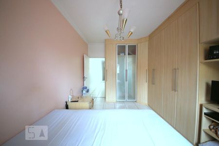 Suíte de casa para alugar com 3 quartos, 200m² em Jardim Promissão, São Paulo