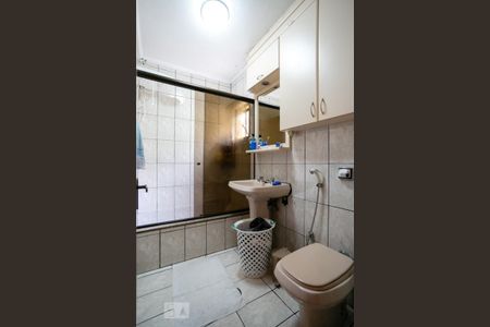 Banheiro da suíte de casa à venda com 3 quartos, 195m² em Santa Teresinha, São Paulo