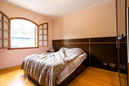 Suíte de casa à venda com 3 quartos, 195m² em Santa Teresinha, São Paulo