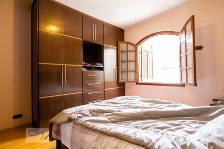 Suíte de casa à venda com 3 quartos, 195m² em Santa Teresinha, São Paulo