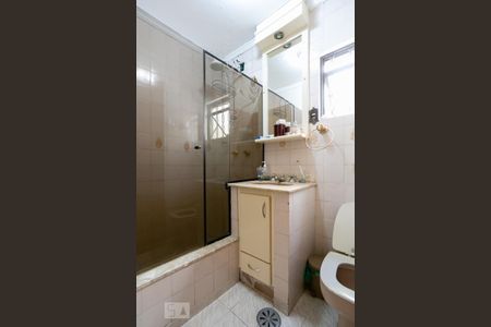 Casa à venda com 195m², 3 quartos e 3 vagasBanheiro