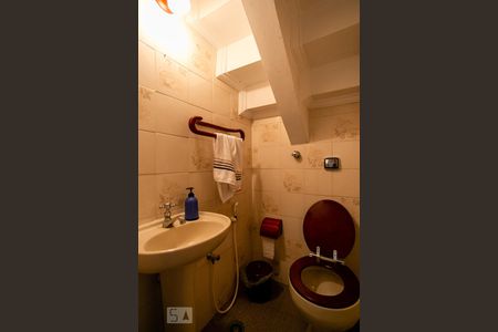 Lavabo de casa à venda com 3 quartos, 195m² em Santa Teresinha, São Paulo