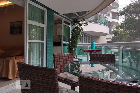 Apartamento à venda com 97m², 3 quartos e 1 vagaVaranda da Sala